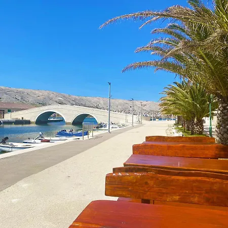 Sailor Apartman Pag Town